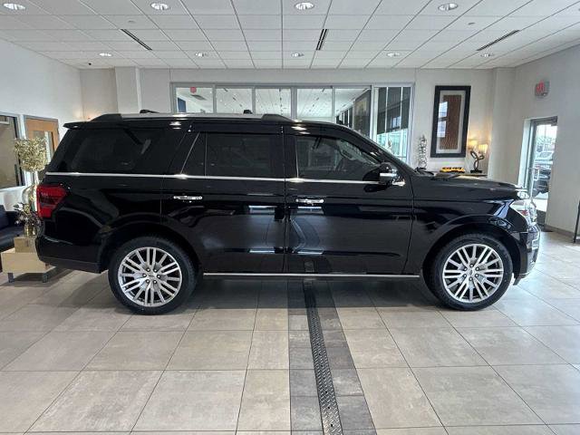 Certified 2023 Ford Expedition Limited AWD/4WD image 2