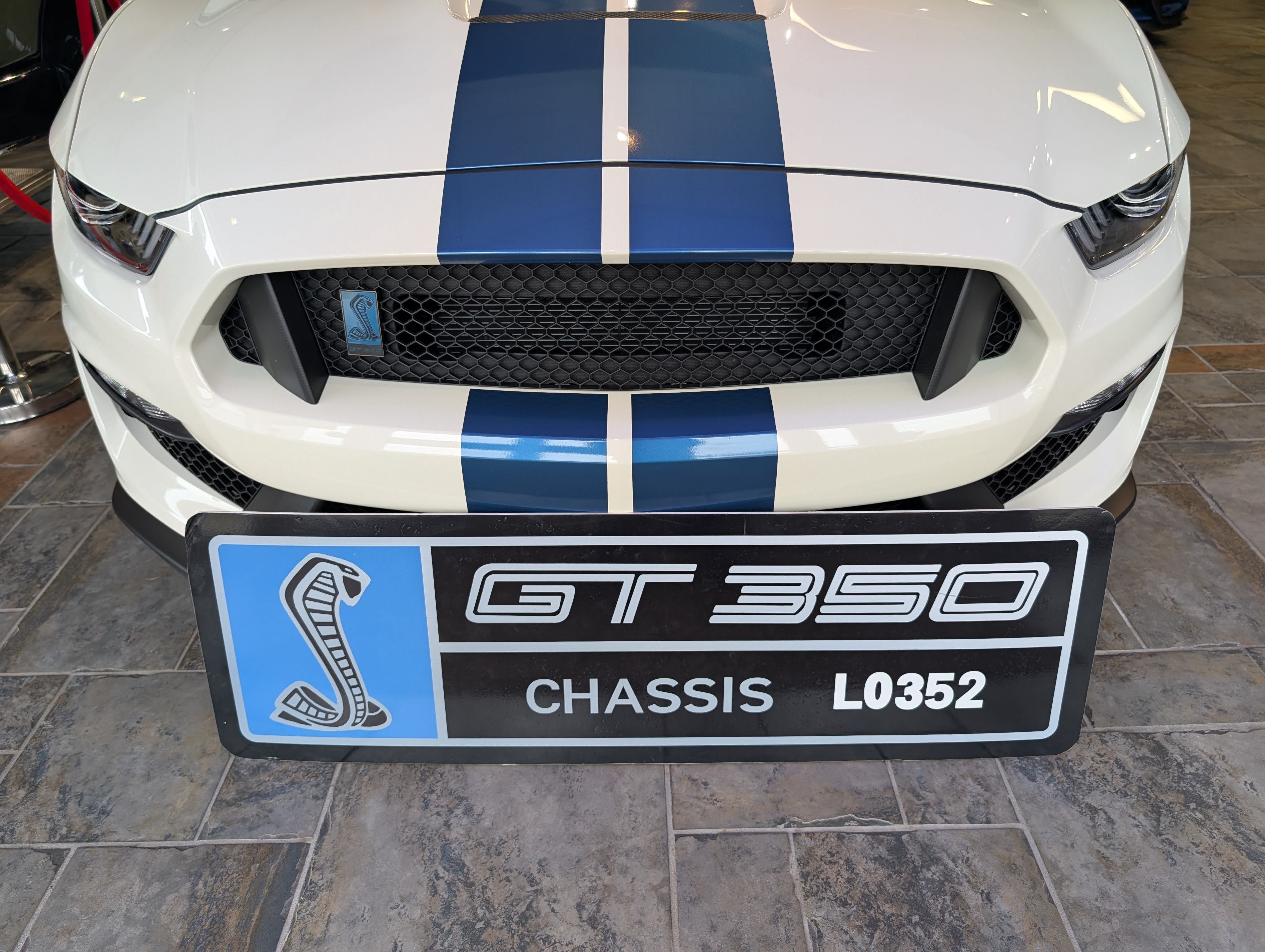 Certified 2020 Ford Mustang Shelby GT350 w/ Technology Package RWD image 31