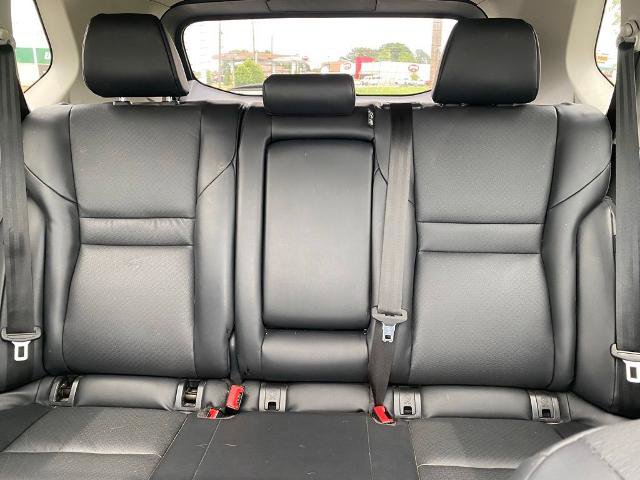 Used 2023 Nissan Rogue SV w/ SV Premium B Package FWD image 27
