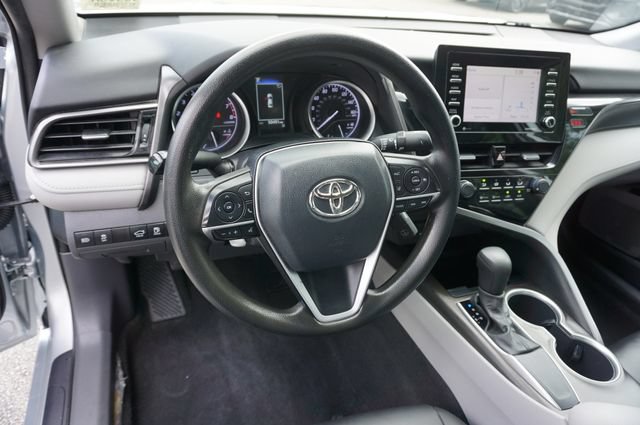 Used 2021 Toyota Camry LE FWD image 9