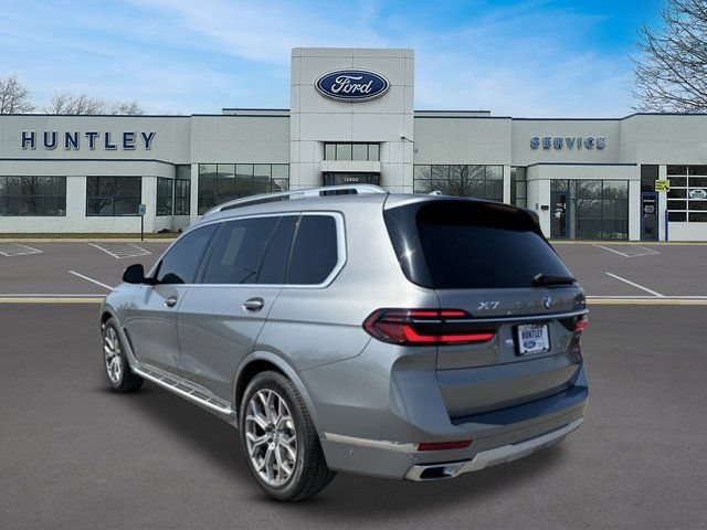 Used 2023 BMW X7 xDrive40i w/ Premium Package AWD/4WD image 5
