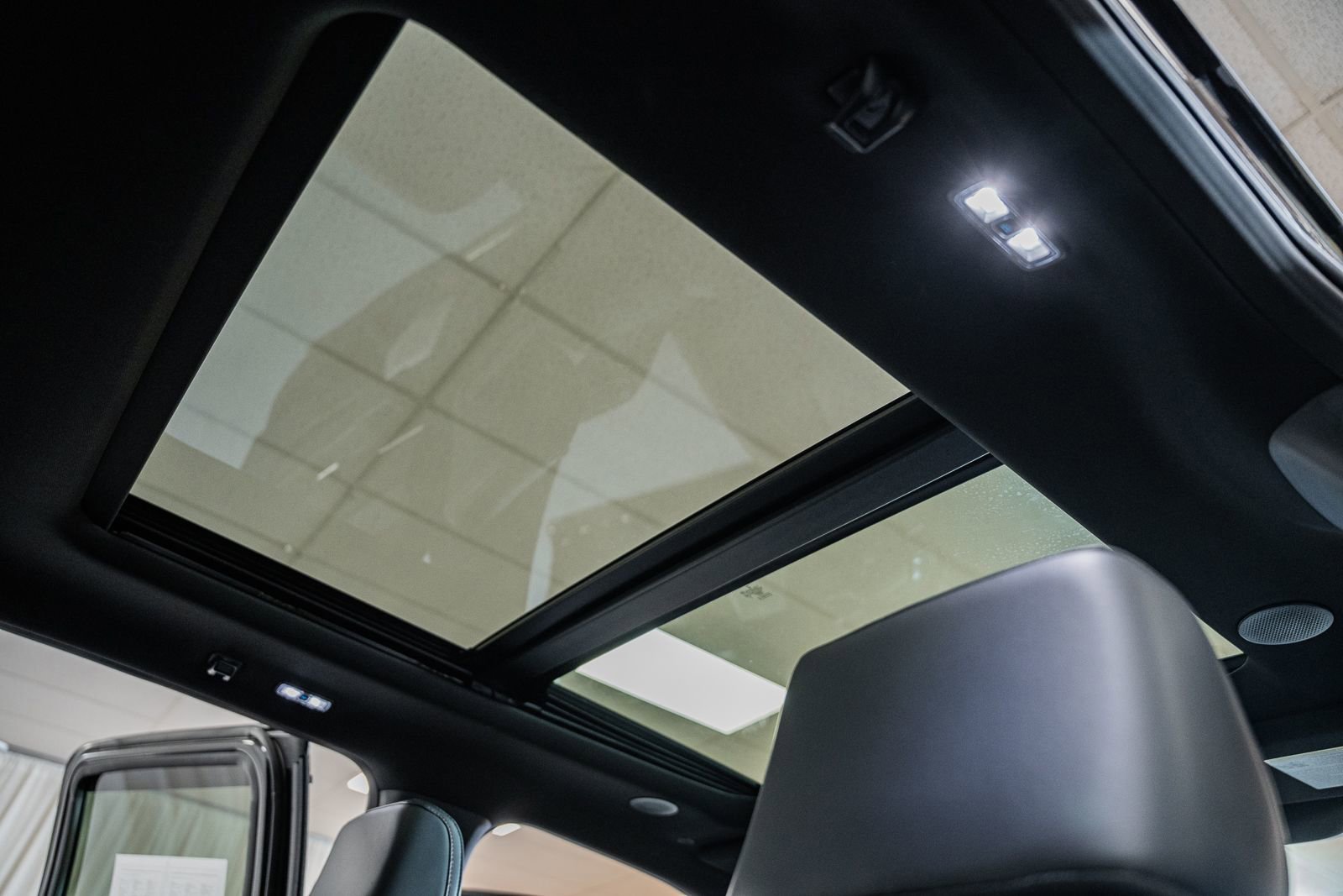 Certified 2025 Ford F150 Raptor w/ Equipment Group 803A Raptor R image 46