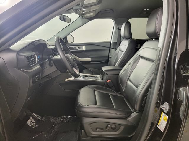 Certified 2023 Ford Explorer XLT w/ Equipment Group 202A AWD/4WD image 13