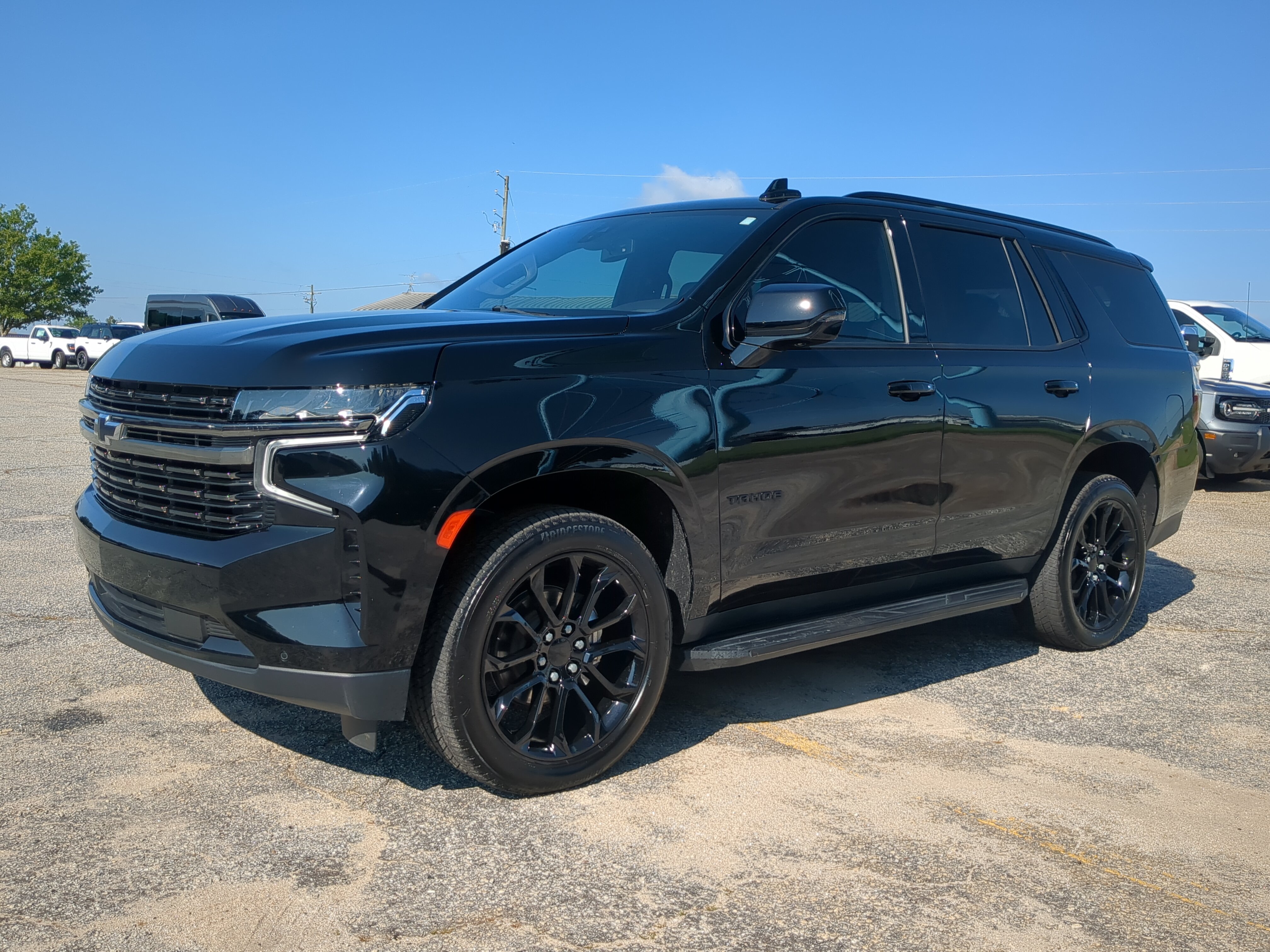 Used 2022 Chevrolet Tahoe RST w/ Luxury Package RWD image 6