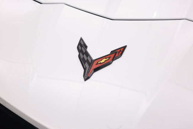Used 2022 Chevrolet Corvette Stingray Coupe w/ Z51 Performance Package RWD image 18