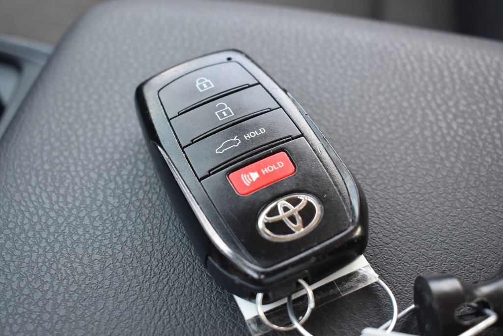 Used 2025 Toyota Camry LE FWD image 38