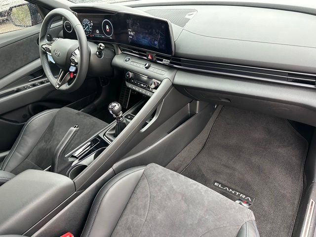 Used 2025 Hyundai Elantra N FWD image 9