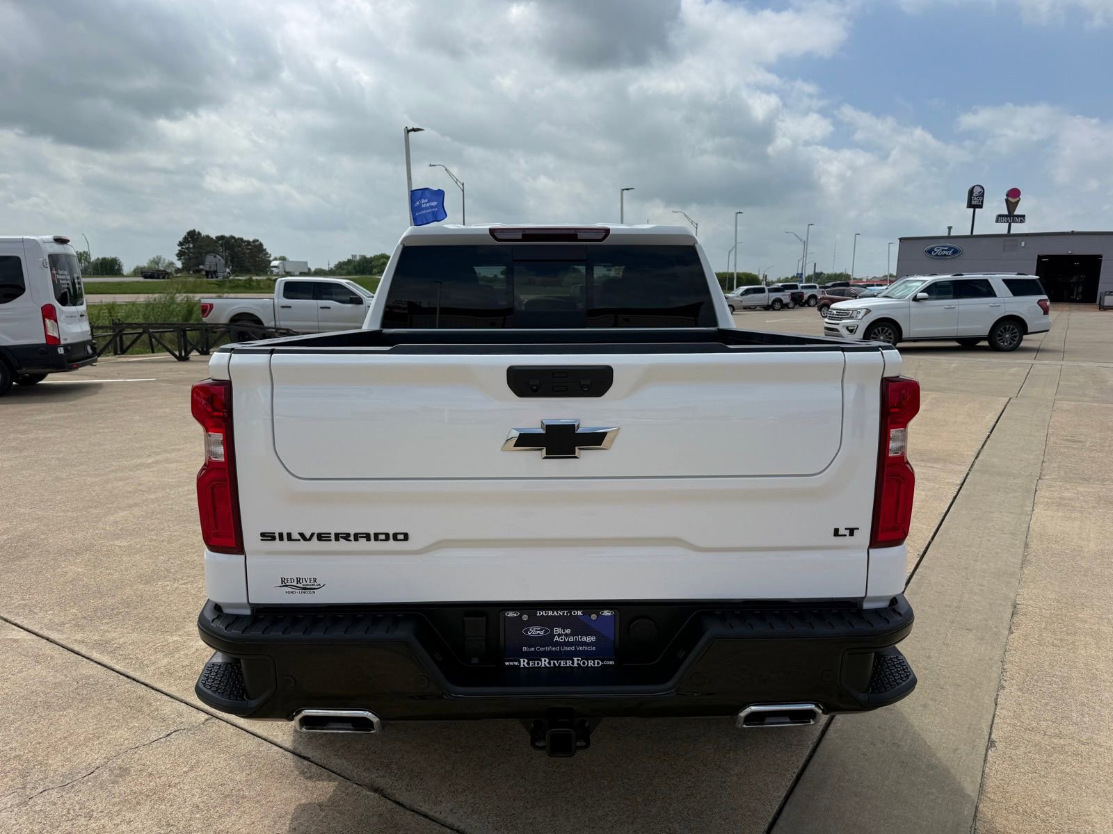 Used 2024 Chevrolet Silverado 1500 LT Trail Boss w/ LT Trail Boss Premium Package image 4