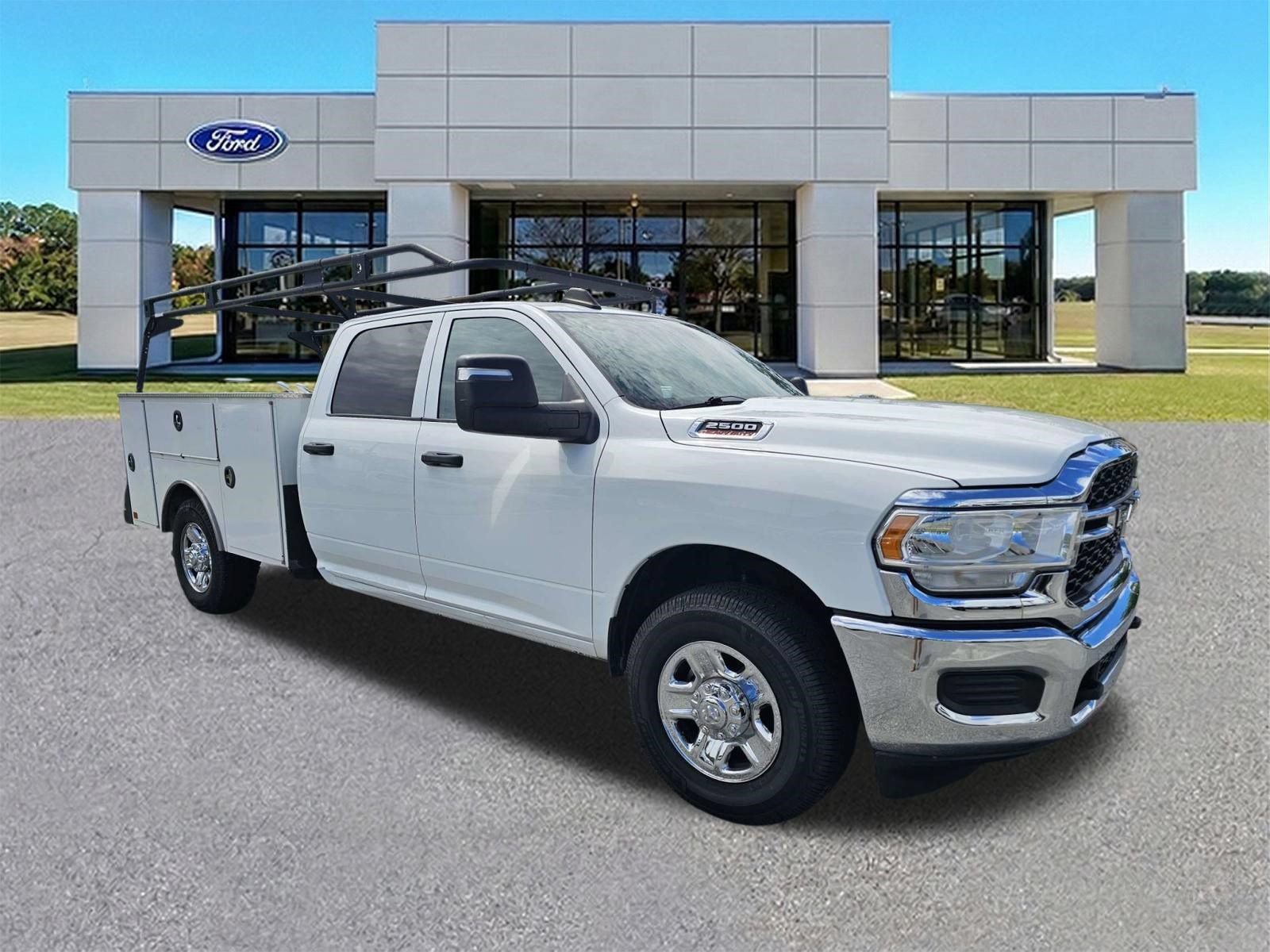 Used 2023 RAM 2500 Tradesman RWD image 2