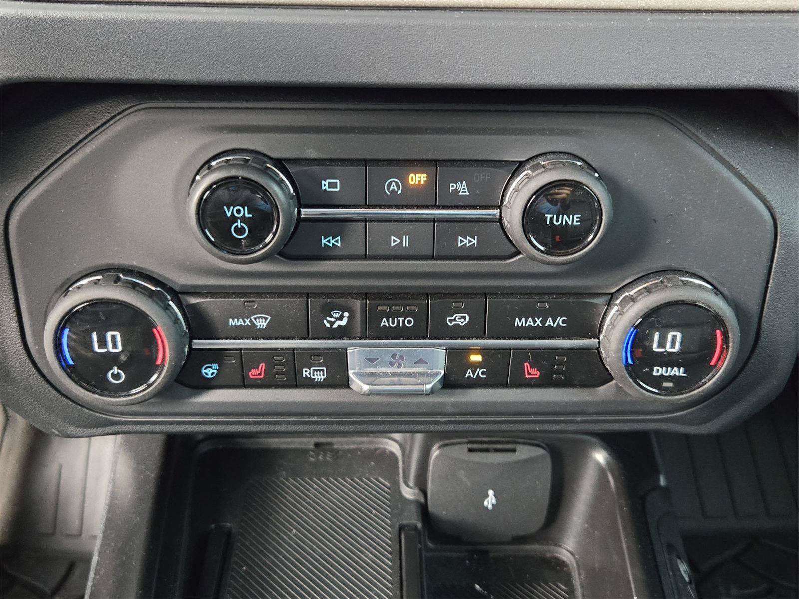 Certified 2025 Ford Bronco Outer Banks AWD/4WD image 17