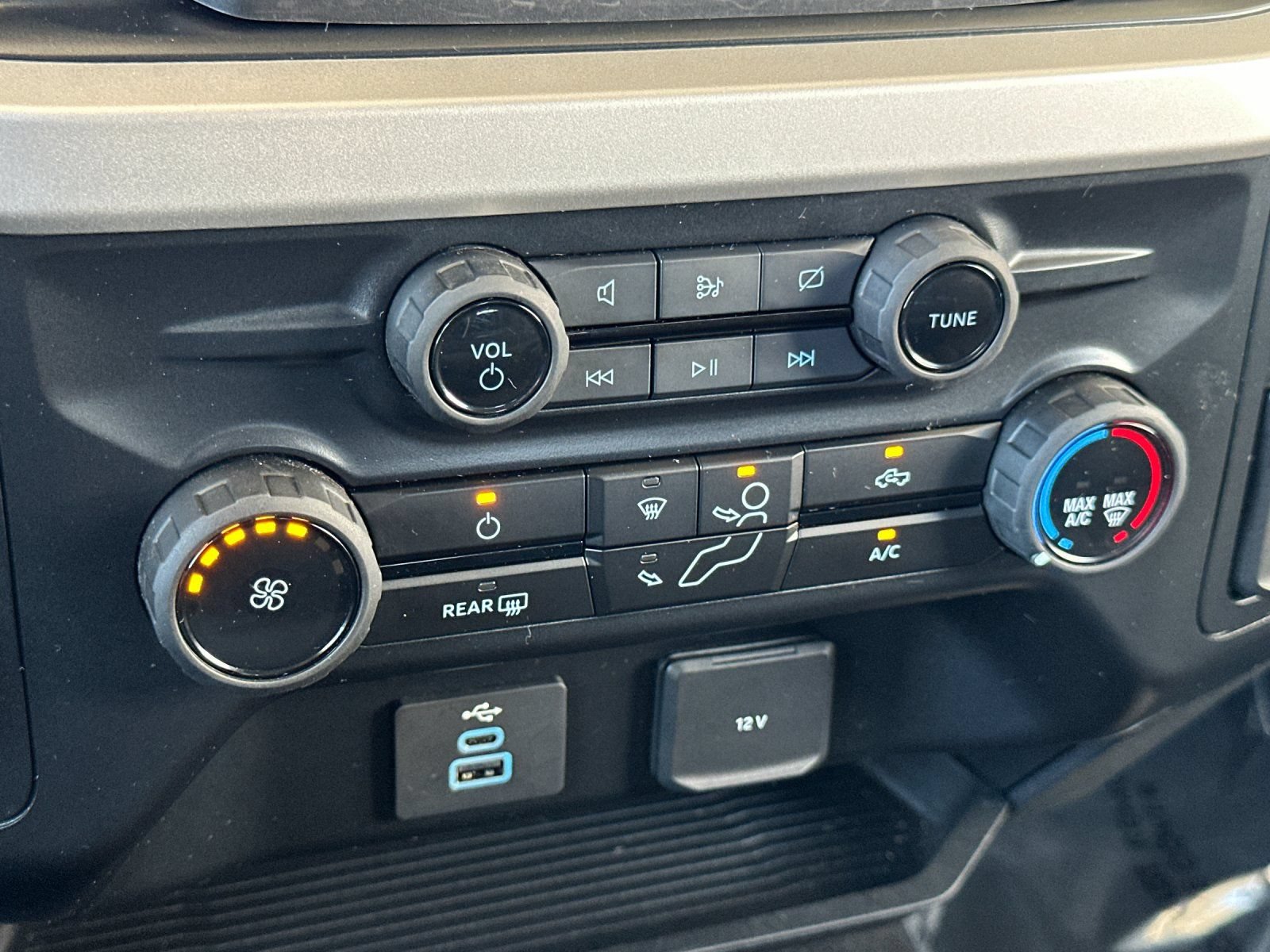 Certified 2024 Ford F250 XL w/ STX Appearance Package AWD/4WD image 18