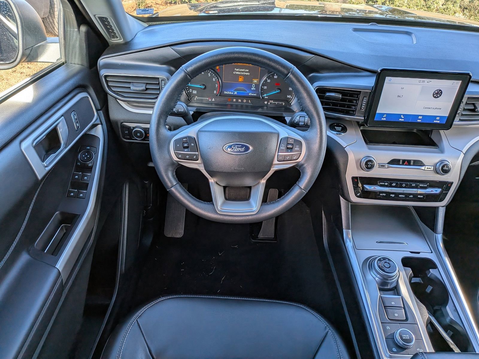 Certified 2023 Ford Explorer XLT w/ Equipment Group 202A image 19