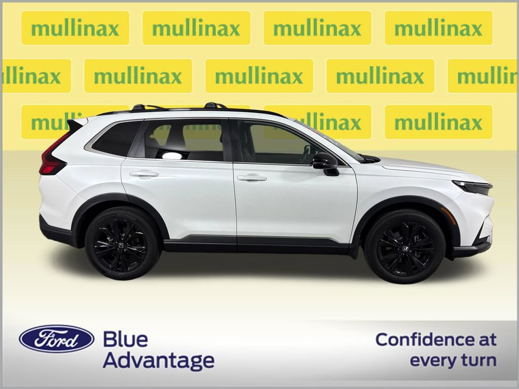 Used 2023 Honda CR-V Sport Touring image 2