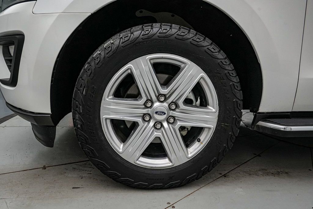 Certified 2021 Ford Expedition XLT image 10