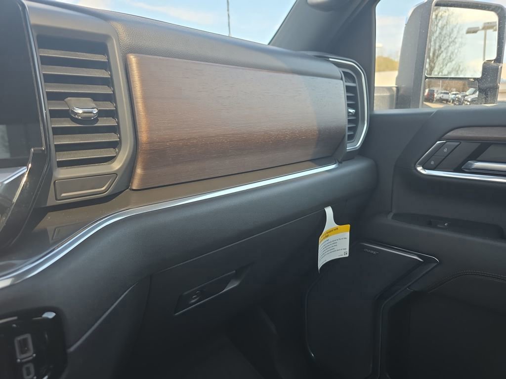 Used 2024 Chevrolet Silverado 2500 High Country w/ Technology Package image 42