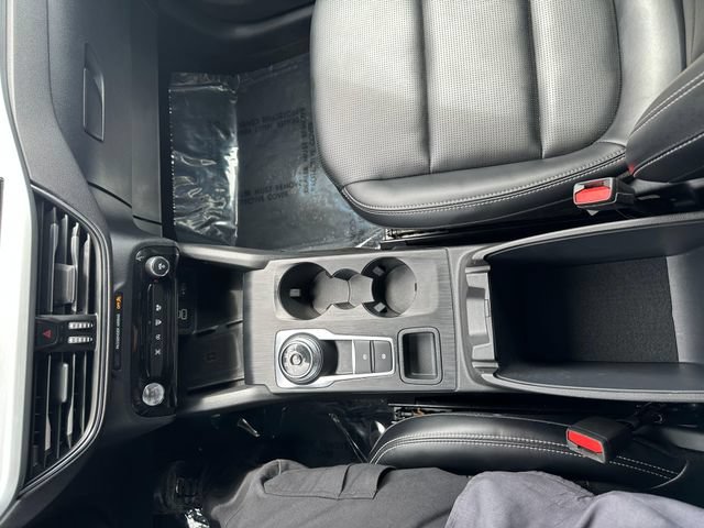 Certified 2025 Ford Escape Platinum AWD/4WD image 18