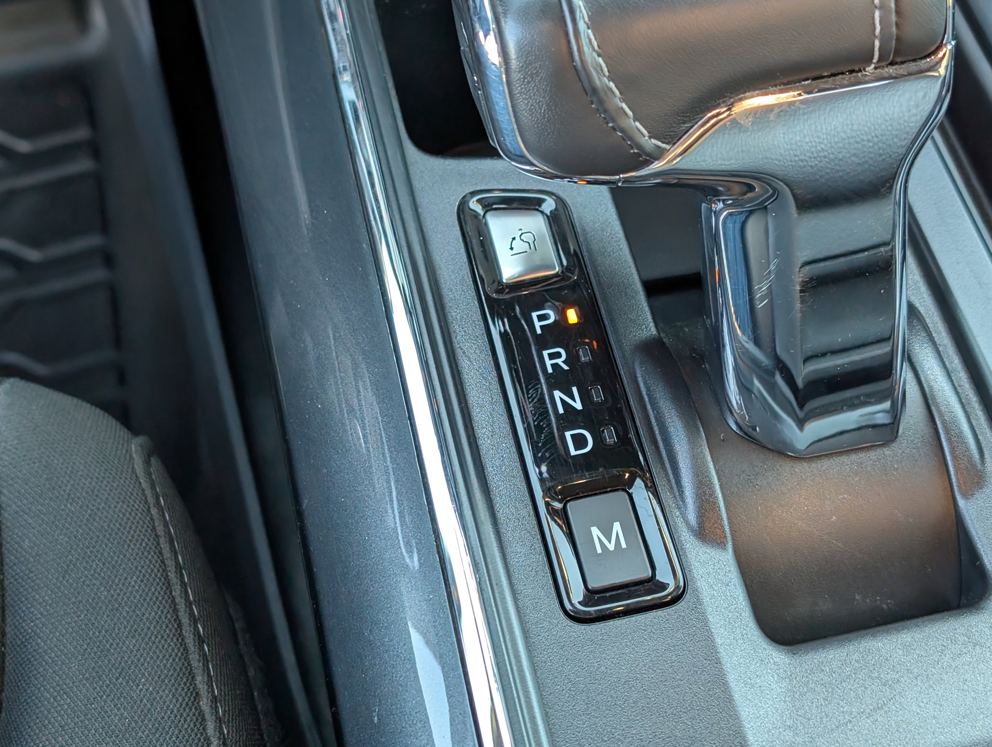 Certified 2022 Ford F150 XLT w/ Equipment Group 302A High image 25