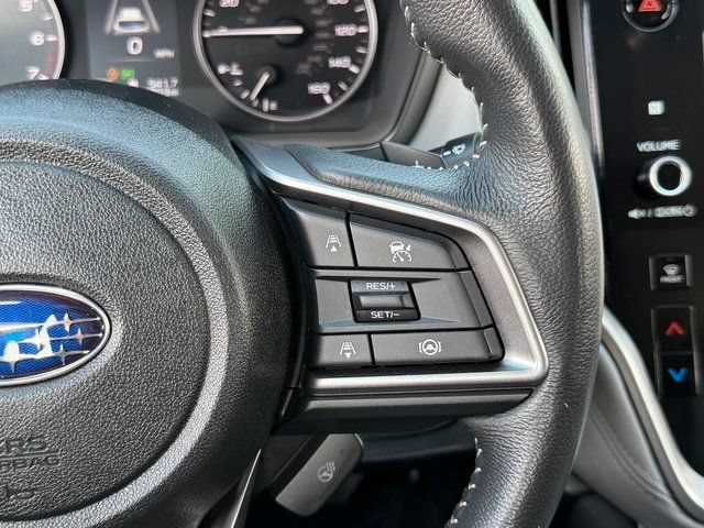 Used 2025 Subaru Outback Limited AWD/4WD image 23