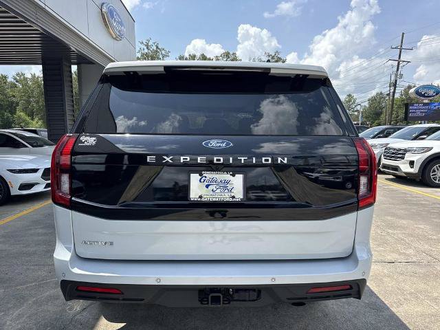 Certified 2025 Ford Expedition Active RWD image 7