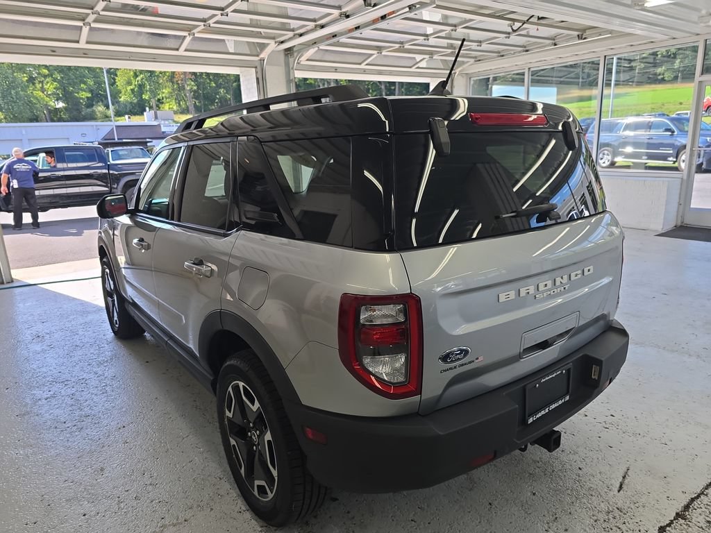 Certified 2023 Ford Bronco Sport Outer Banks w/ Tech Package AWD/4WD image 3
