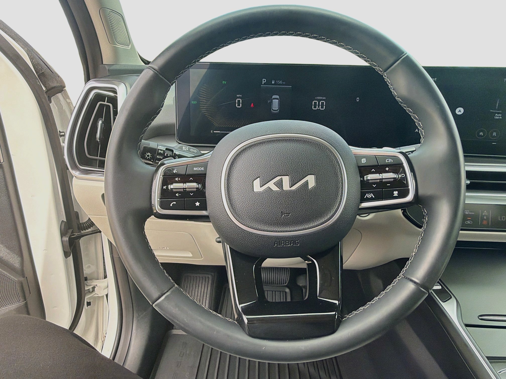 Used 2025 Kia Sorento EX w/ EX Panoramic Sunroof Package FWD image 14