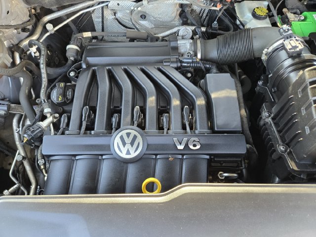 Used 2020 Volkswagen Atlas Cross Sport SEL AWD/4WD image 30