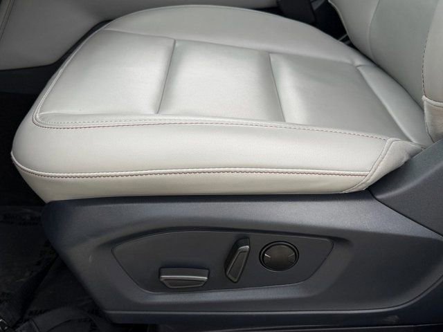 Certified 2025 Ford Explorer Active w/ Active Comfort Package image 36