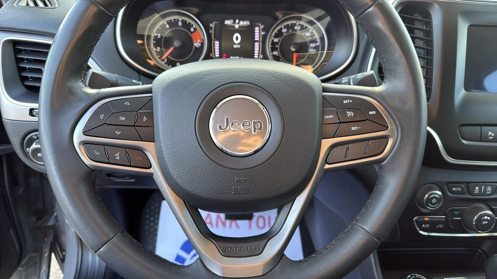 Used 2020 Jeep Cherokee Latitude Plus image 15