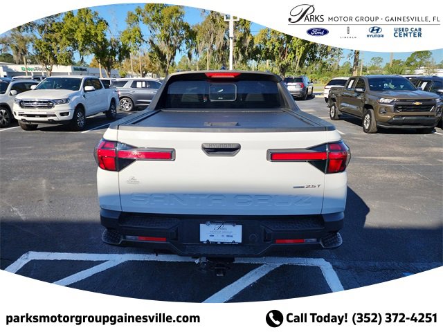 Used 2022 Hyundai Santa Cruz SEL Premium image 4