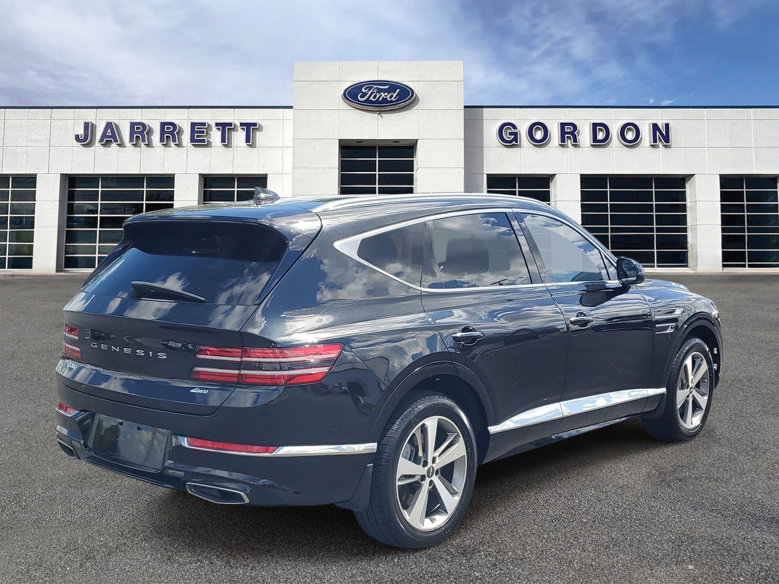 Used 2024 Genesis GV80 2.5T w/ Advanced Package AWD/4WD image 3