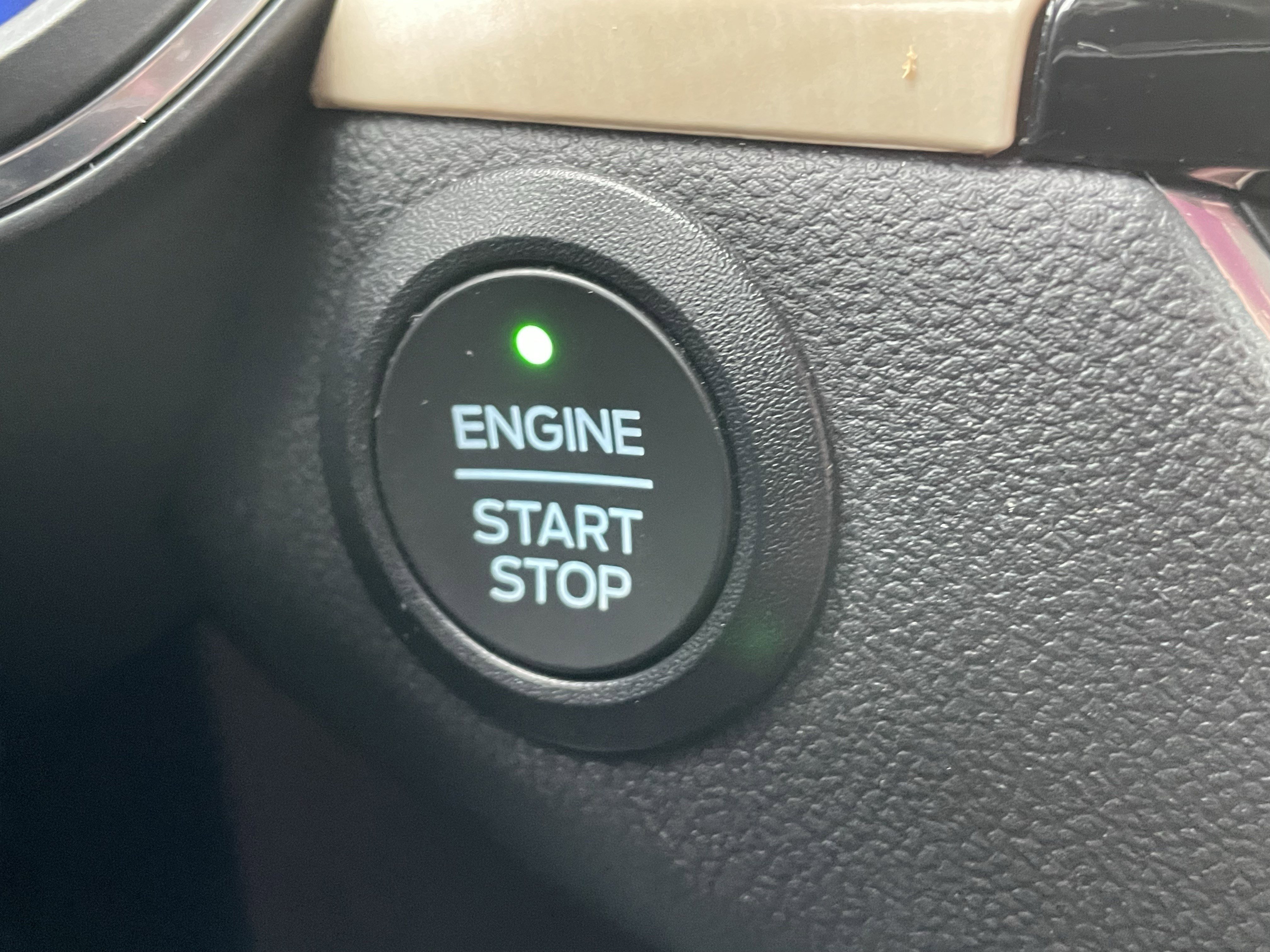 Certified 2022 Ford Escape Titanium w/ Titanium Elite Package image 26