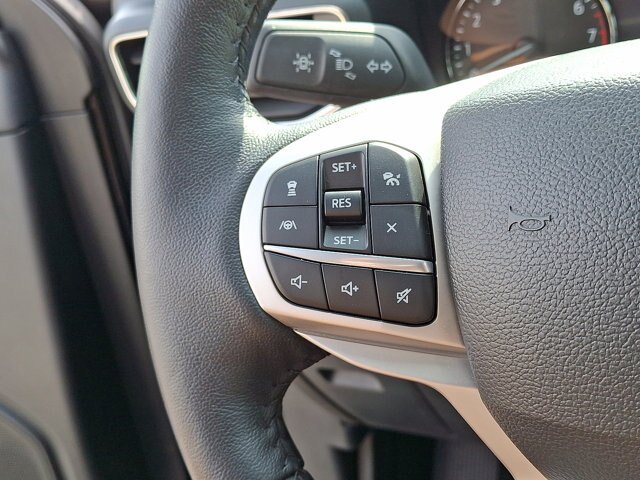 Certified 2023 Ford Explorer XLT w/ Equipment Group 202A AWD/4WD image 9