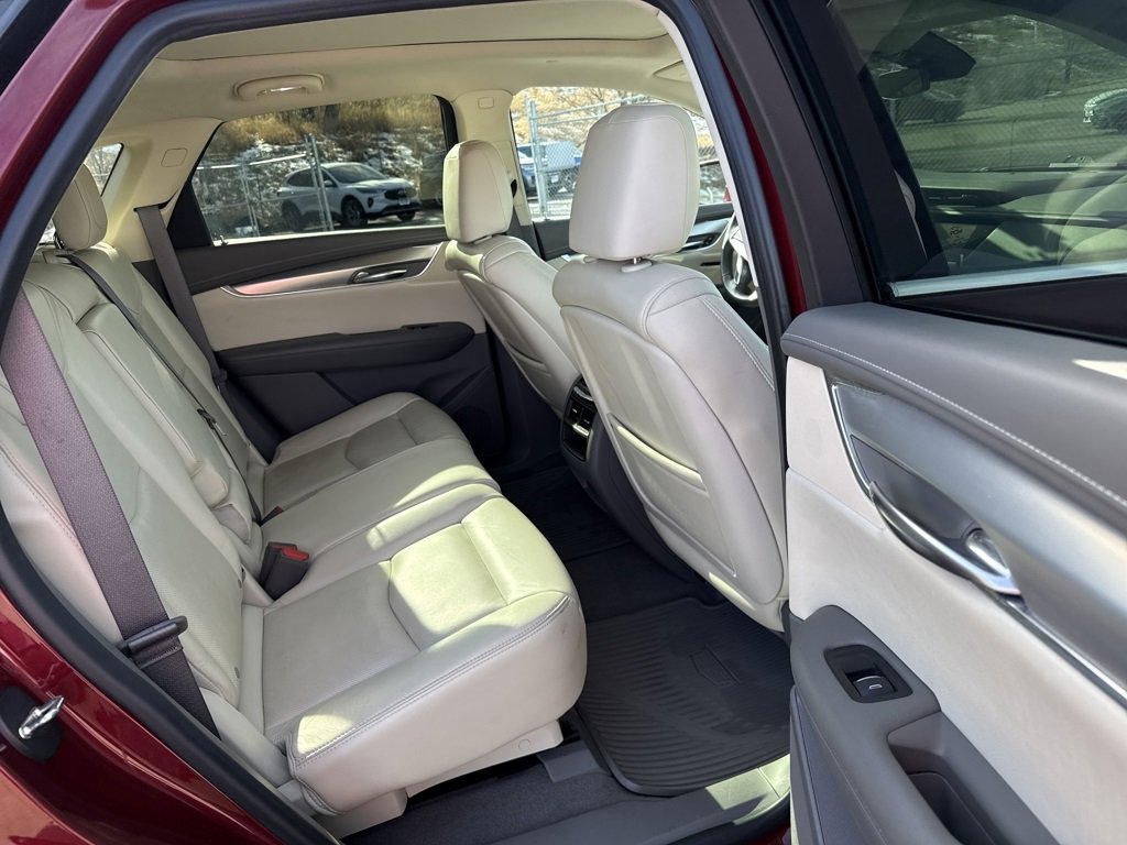 Used 2017 Cadillac XT5 Premium Luxury image 23