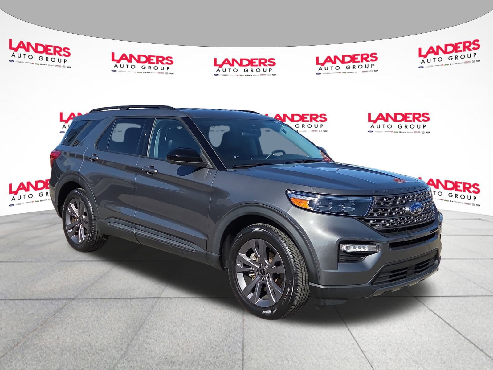 Certified 2022 Ford Explorer XLT w/ Equipment Group 202A