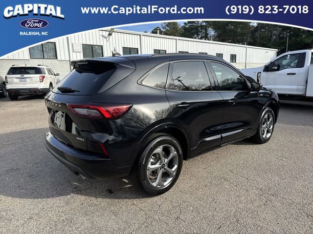 Certified 2023 Ford Escape ST-Line w/ Tech Pack #1 image 6
