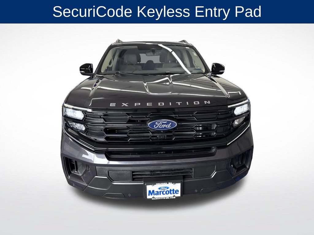 Certified 2025 Ford Expedition Active AWD/4WD image 9