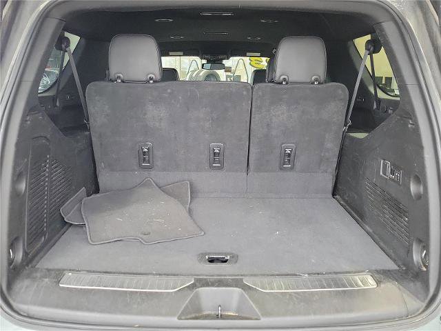 Used 2023 Chevrolet Suburban Premier image 27