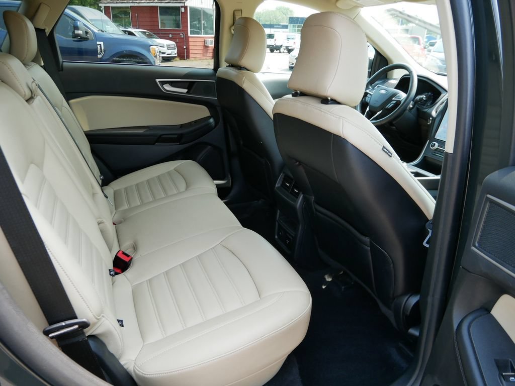 Certified 2024 Ford Edge SEL w/ Convenience Package AWD/4WD image 13