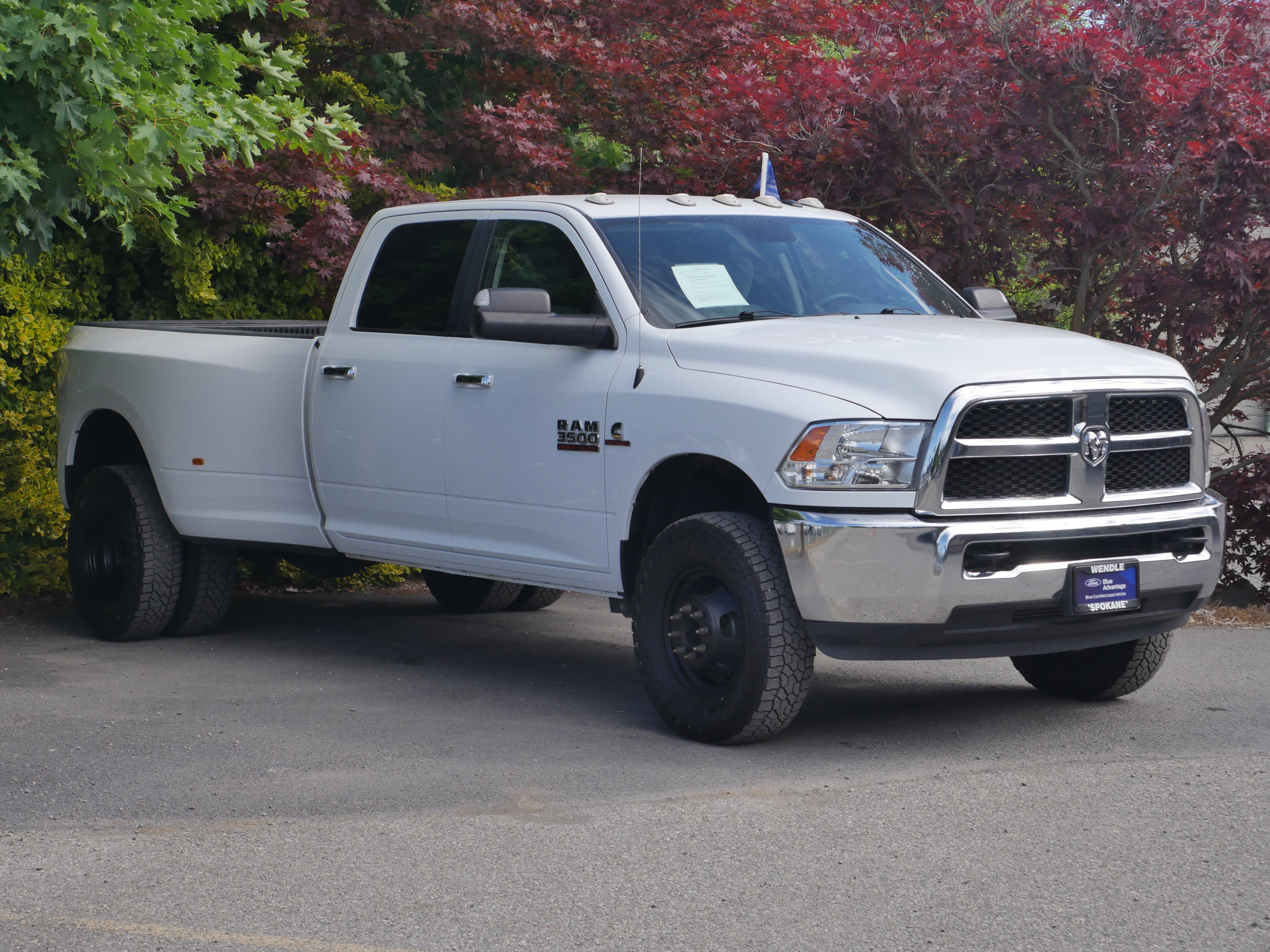 Used 2018 RAM 3500 SLT AWD/4WD image 28