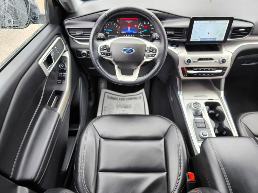 Certified 2022 Ford Explorer XLT w/ Equipment Group 202A image 13