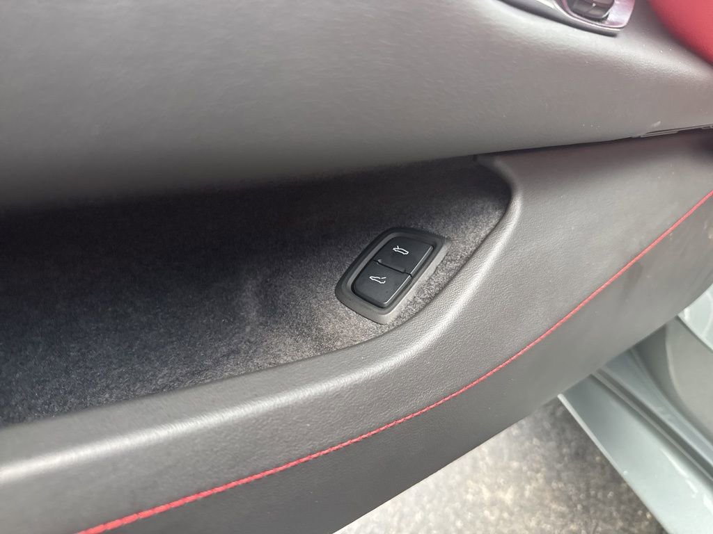 Used 2023 Chevrolet Corvette Stingray w/ Z51 Performance Package image 38