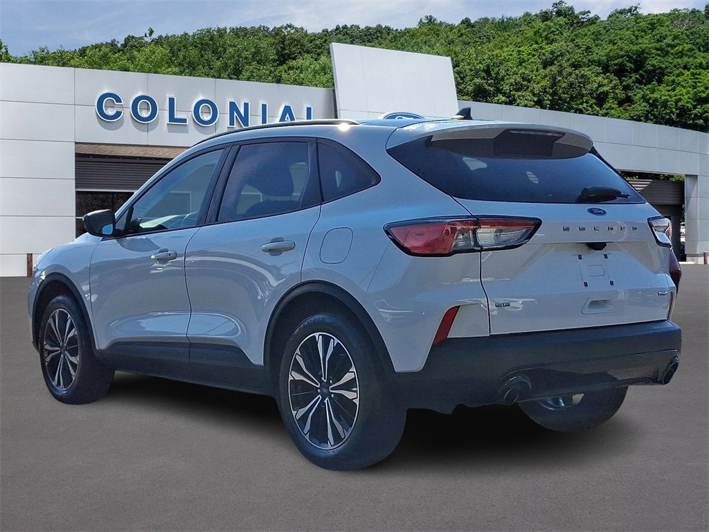 Certified 2022 Ford Escape SE w/ SE Sport Appearance Package image 2