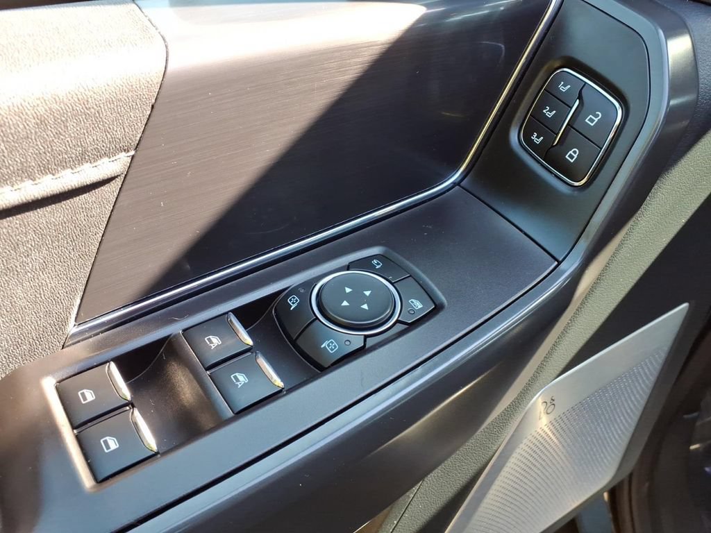 Certified 2024 Ford F150 Lariat AWD/4WD image 22