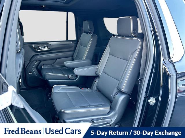 Used 2023 GMC Yukon XL SLT w/ SLT Luxury Package image 28