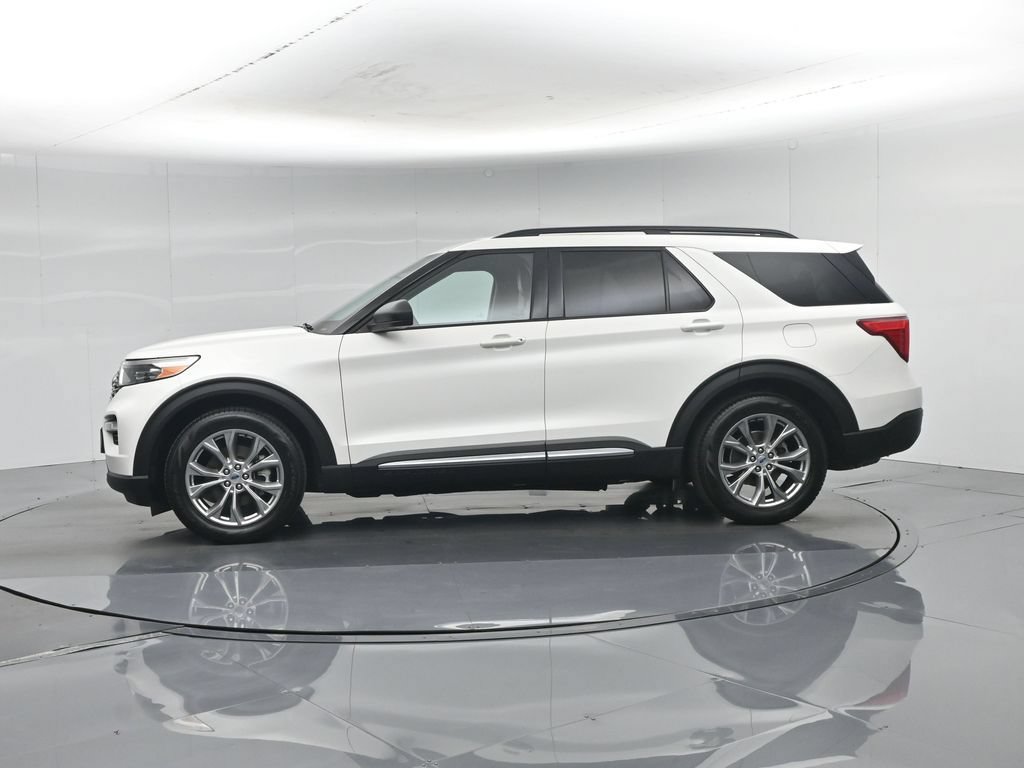 Certified 2021 Ford Explorer XLT w/ Equipment Group 202A RWD image 28