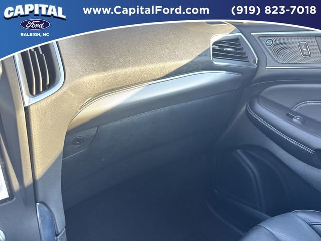 Certified 2022 Ford Edge Titanium image 26
