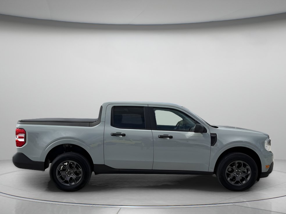 Certified 2024 Ford Maverick XLT FWD image 3