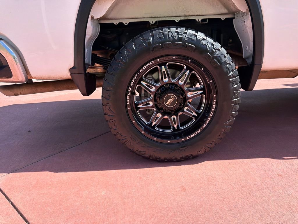 Used 2020 Chevrolet Silverado 3500 LT AWD/4WD image 36