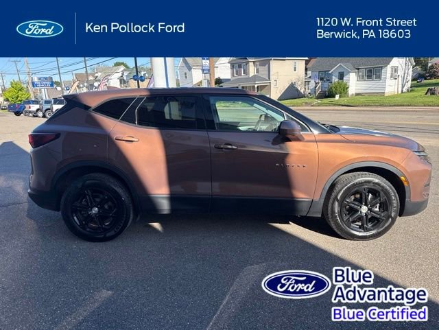 Used 2023 Chevrolet Blazer LT AWD/4WD image 2