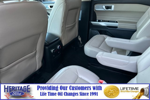 Certified 2022 Ford Explorer Limited w/ Equipment Group 301A image 12